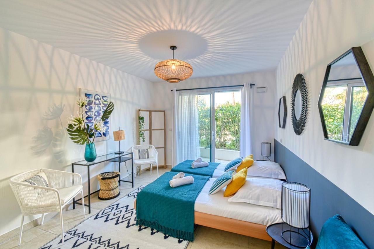 Nice With Private Garden, Pool & Parking Apartamento